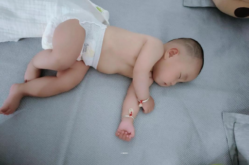 博尔塔拉宝宝积食发烧怎么处理